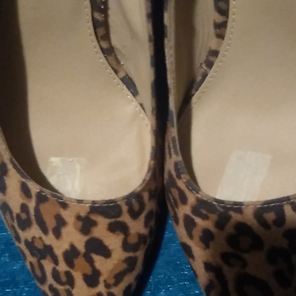 Leopard Heels - Picture 4 of 5